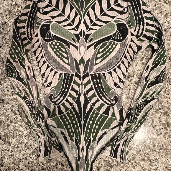 FARM Rio Bodysuit - Picture 1 of 5